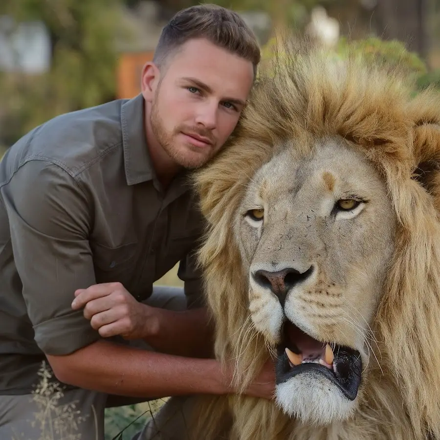 Shandor Larenty, wildlife-care story